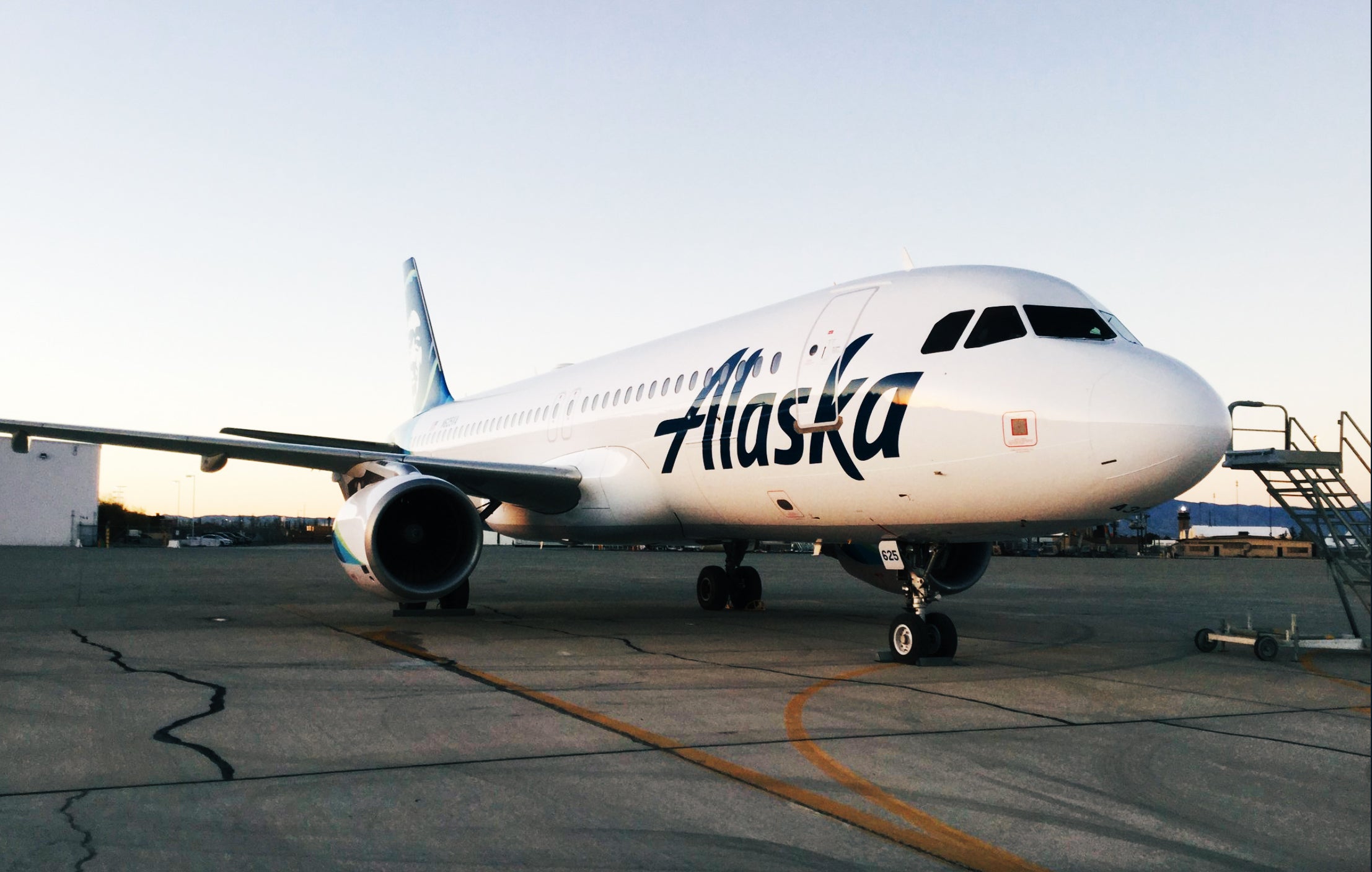 Alaska Airlines Details 'Saver Fares' Basic Economy Policy — CarryOn