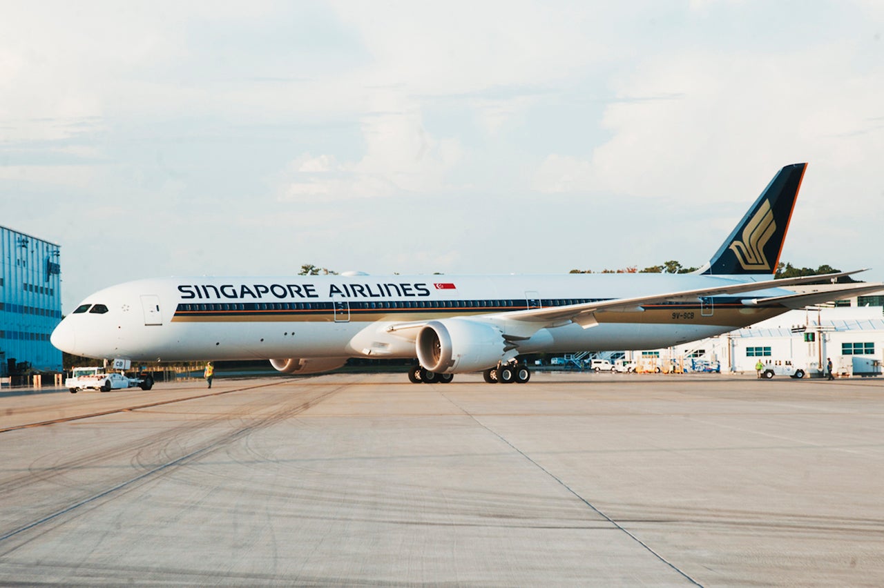 singapore airlines boeing 787-10
