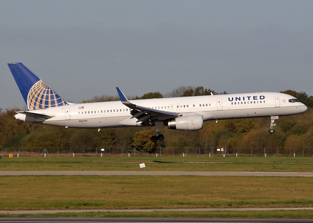 united 757-200