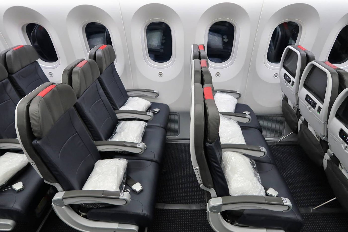 A Tour of American Airlines’ Boeing 787-9 Dreamliner