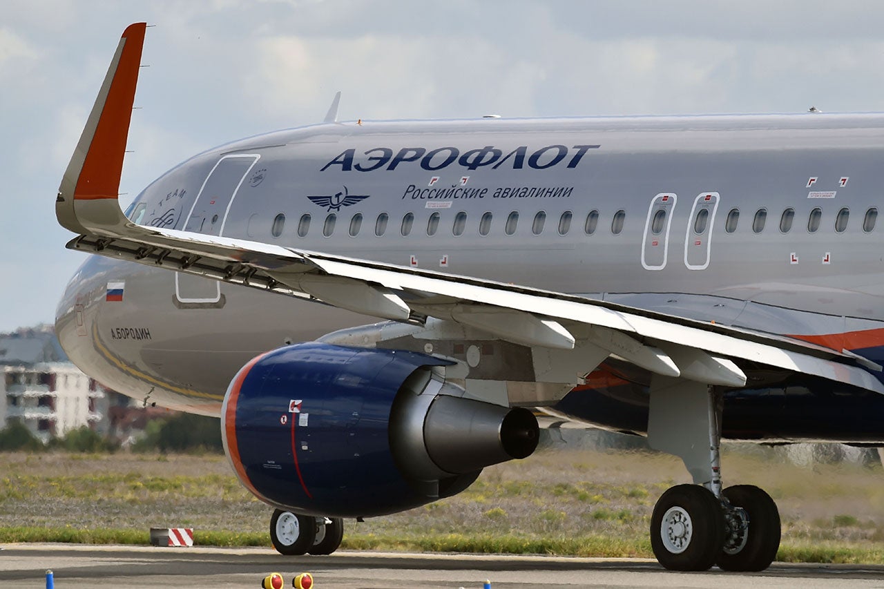 AeroFlotA320Feat