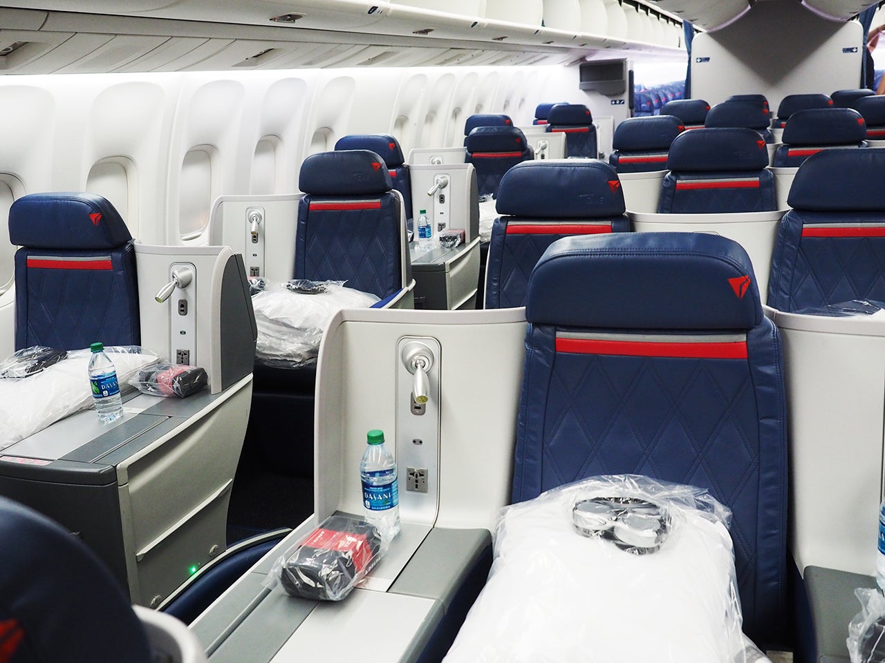 Delta-One-767-300-Business-Class-JFK-to-Accra-seating