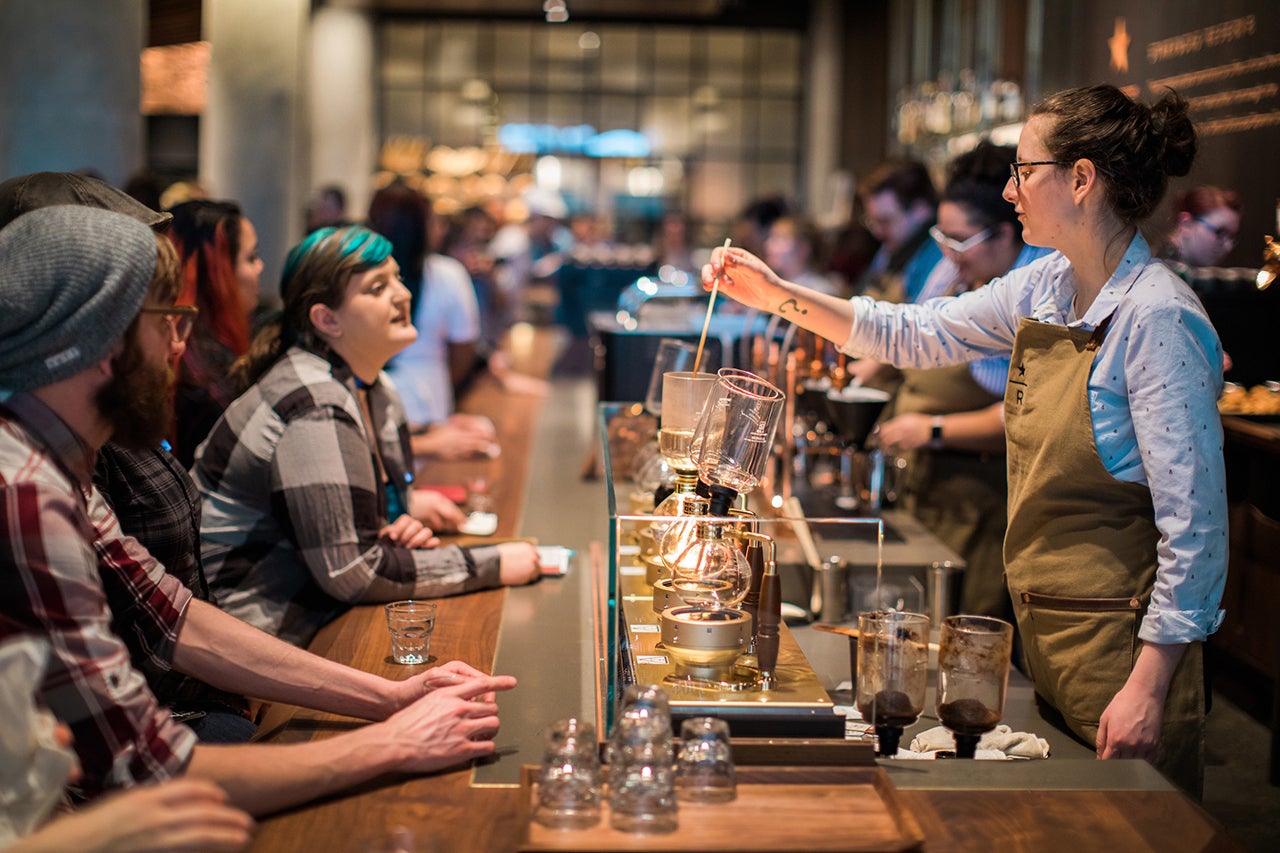 Starbucks First Reserve Store Opens with Italian Princi Bakery_04