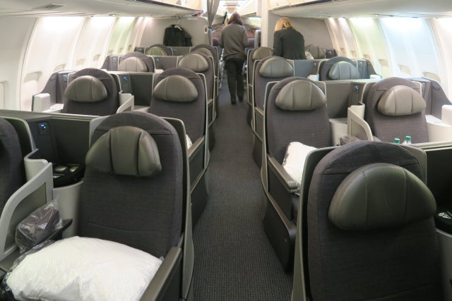 Review: AA 757 Biz Class from Philadelphia to Amsterdam - The Points Guy