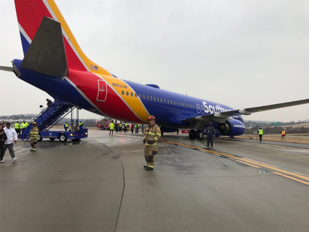 A Southwest Plane Skidded to The Edge Of the Taxiway in Baltimore This ...