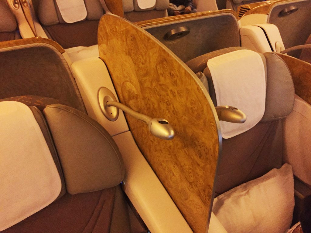 emirates 777 200 business class