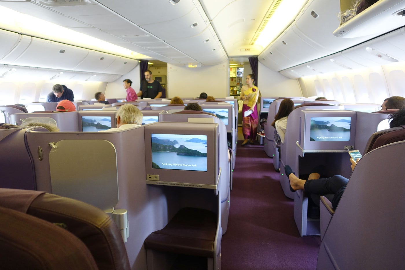 What It's Like to Fly In Business Class on Thai's 777300ER