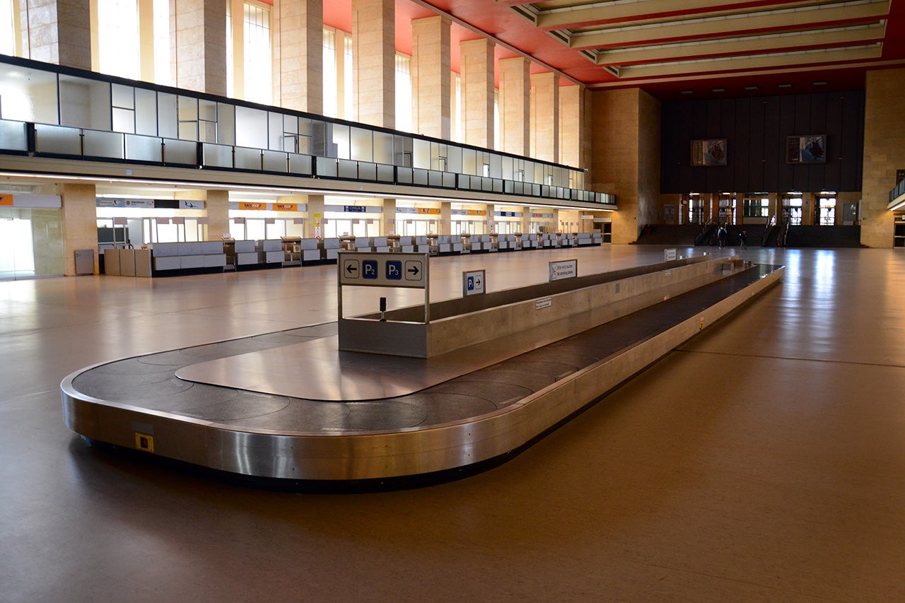Ghost-Airports-Tempelhof-airport-flickr-Aapo-Haapanen