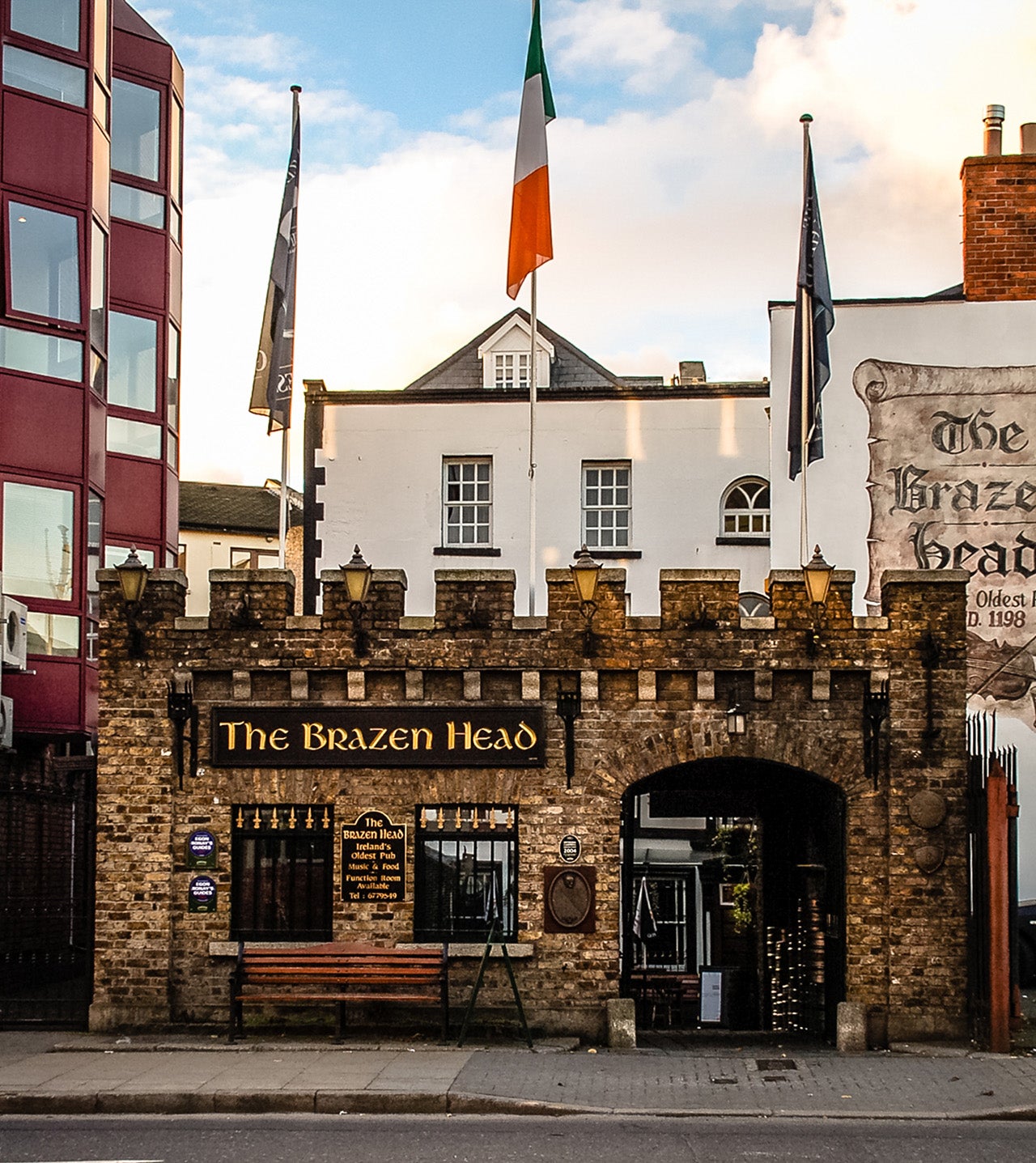 Top 98+ Images what is the oldest pub in ireland Latest