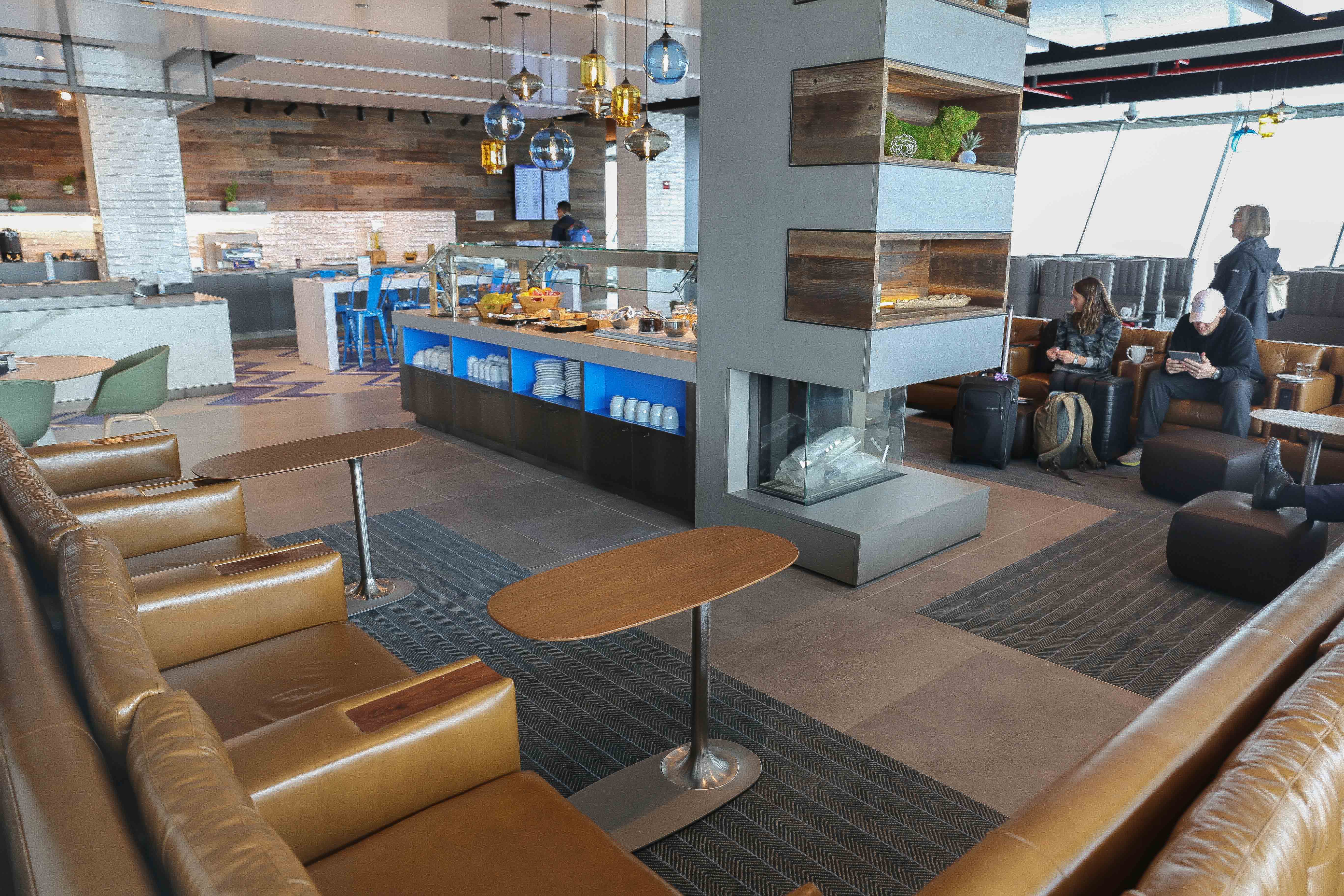 Choose This, Not That: JFK Priority Pass Lounge Edition - The Points Guy