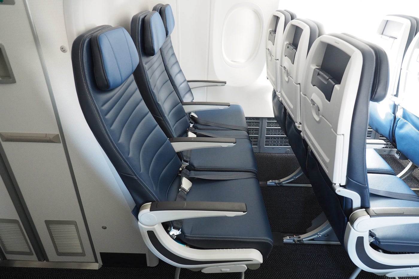 Where to Sit on United's 737 MAX 9: Economy and First Class