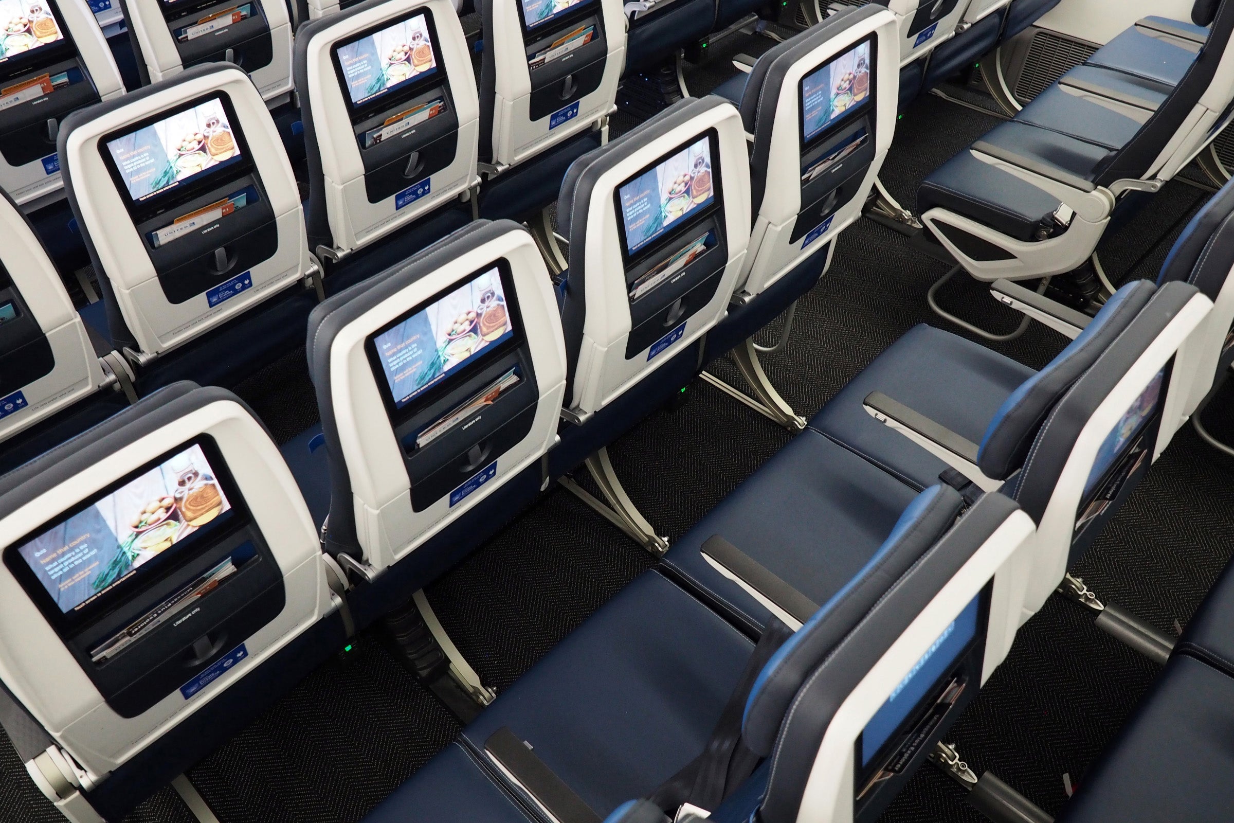 united airlines seat selection economy