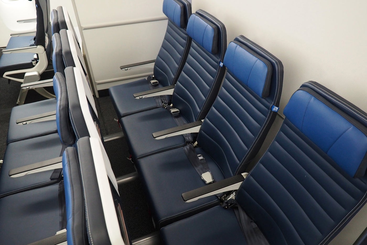 Where to Sit on United’s New 777-200: Economy and Economy Plus