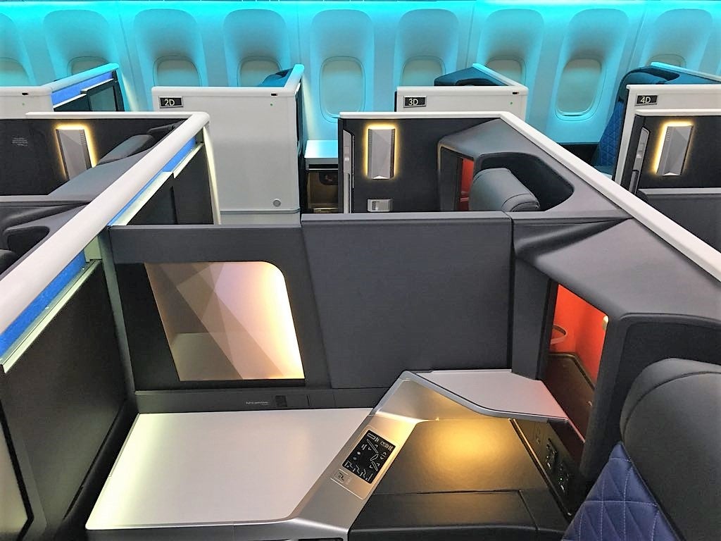 Delta 777-200 Suites 2