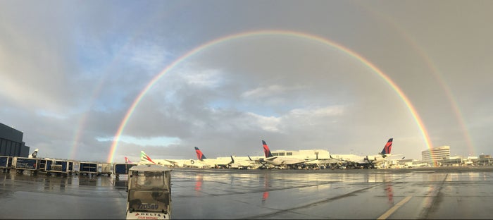https://thepointsguy.global.ssl.fastly.net/us/originals/2018/07/Delta-SEA-Rainbow-Full-Arc-2016.jpg?width=700&dpr=1&auto=webp