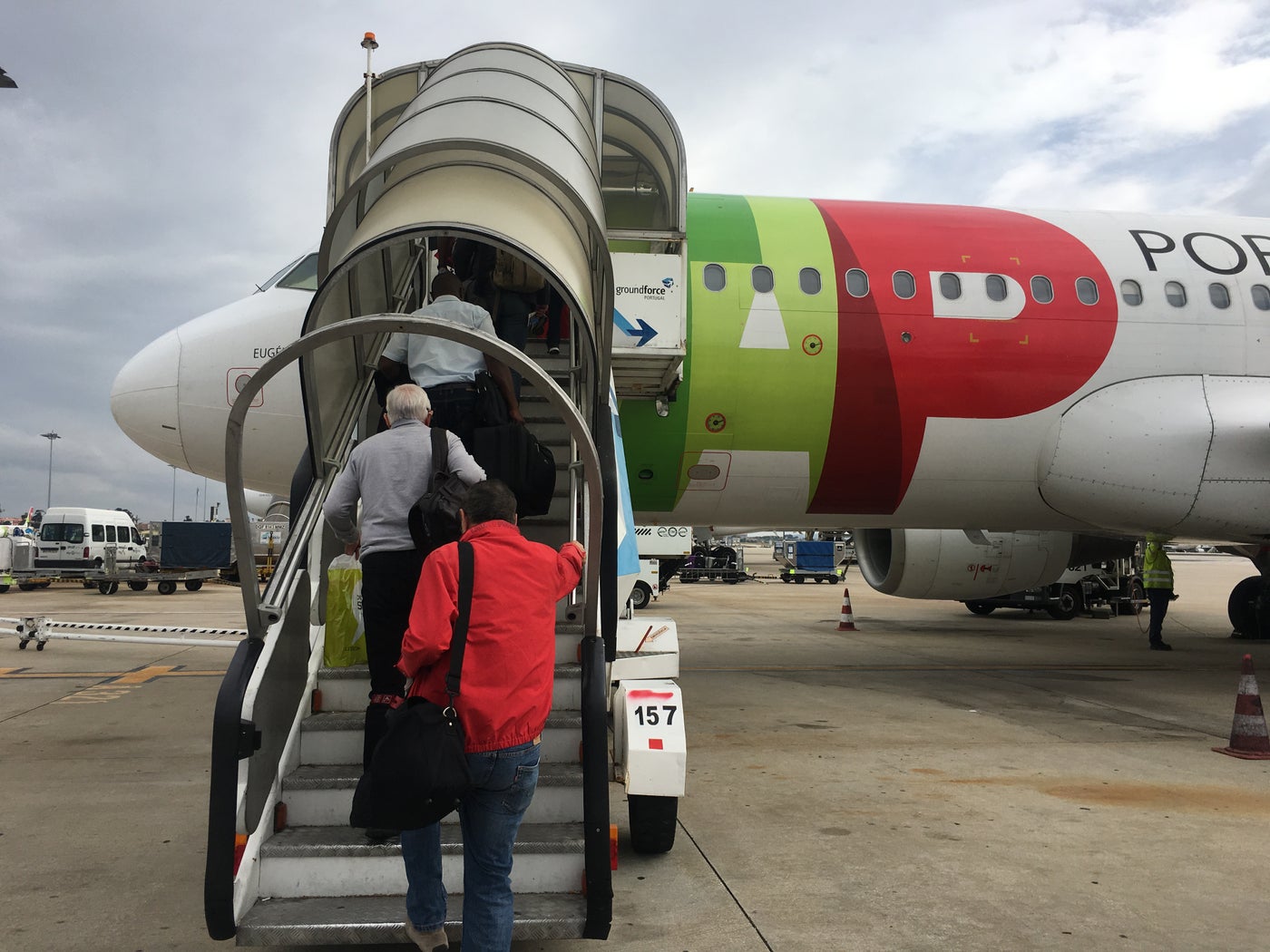 Review TAP Air Portugal (A320) Economy From Lisbon to Accra