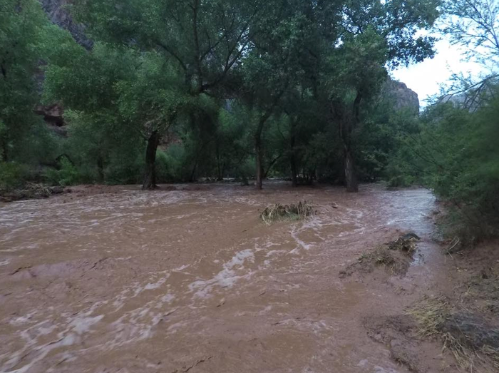 Dont Get Caught In Flash Floods In The Grand Canyon Area