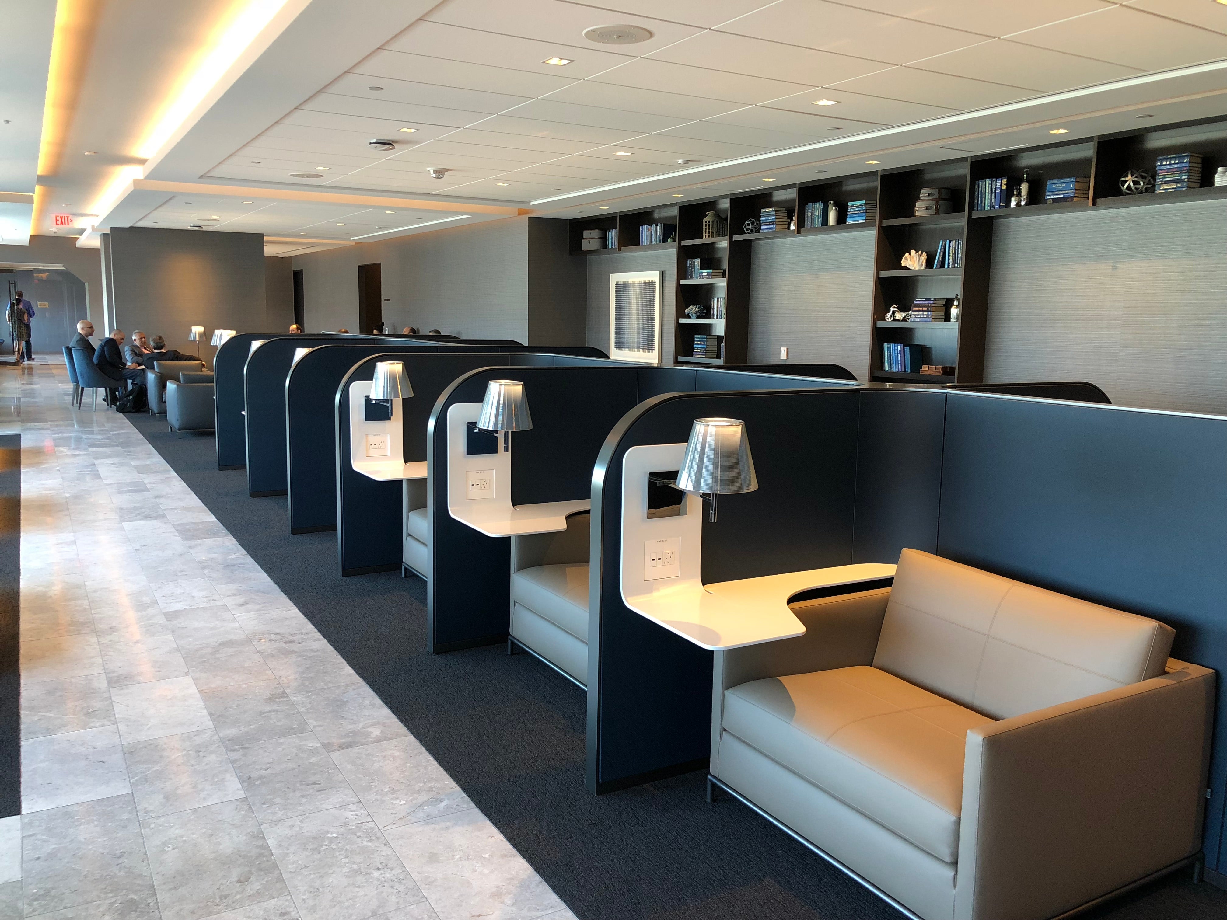 Inside the Brand New United Polaris Lounge in San Francisco - The ...