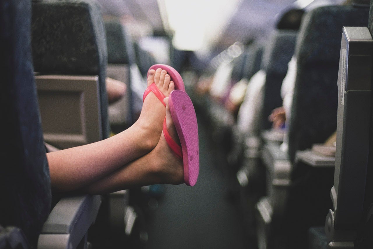 What Shoes You Should Wear When You Travel by Air
