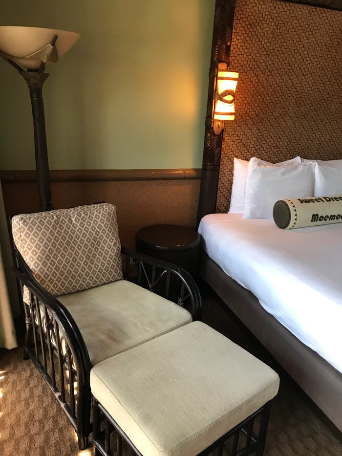 Comparing Disney's Polynesian Standard Rooms and Deluxe Studios