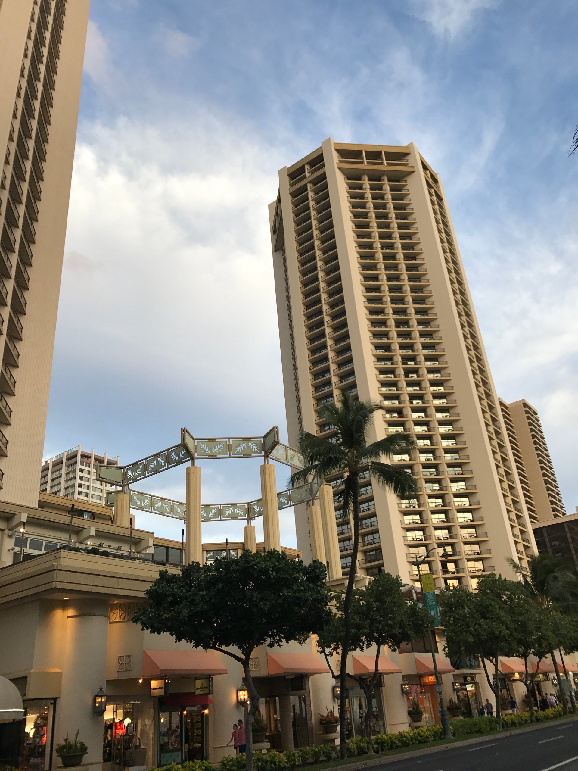 Review of the Hyatt Regency Waikiki Resort The Points Guy