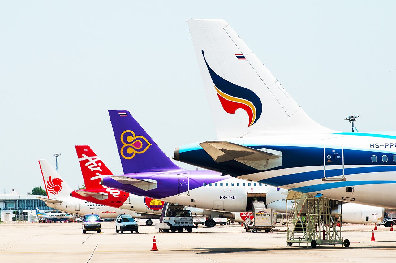 Авиакомпании бангкока. Bangkok Airways Airbus a320. Airbus a319 Bangkok Airways. Airbus a320-200 Thai Airways. Самолёт Алишера Усманова Airbus 340.