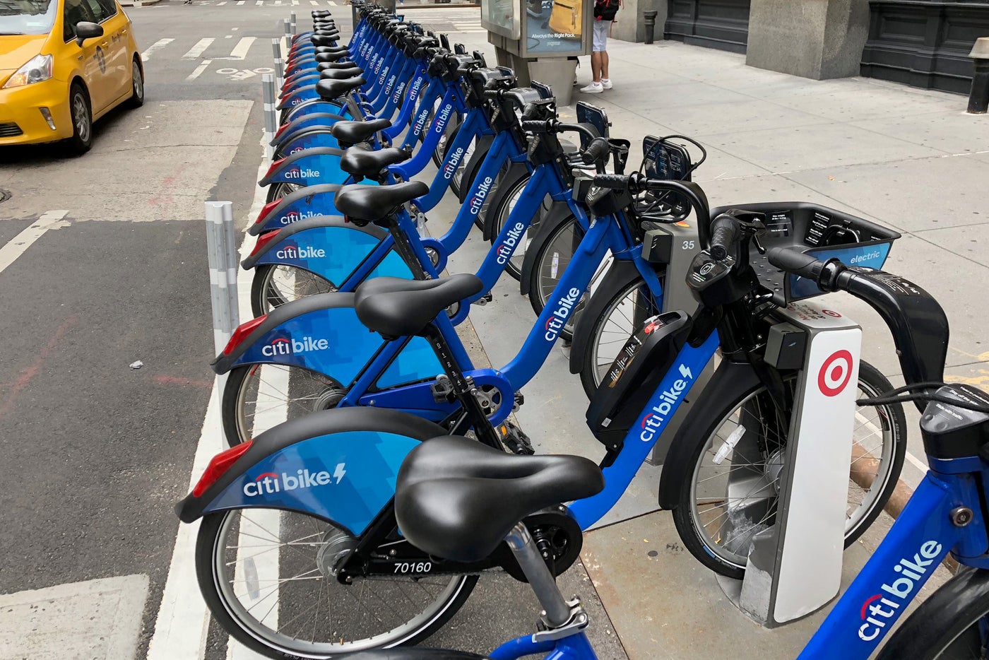 Riding an Electric Citi Bike Across the Brooklyn Bridge