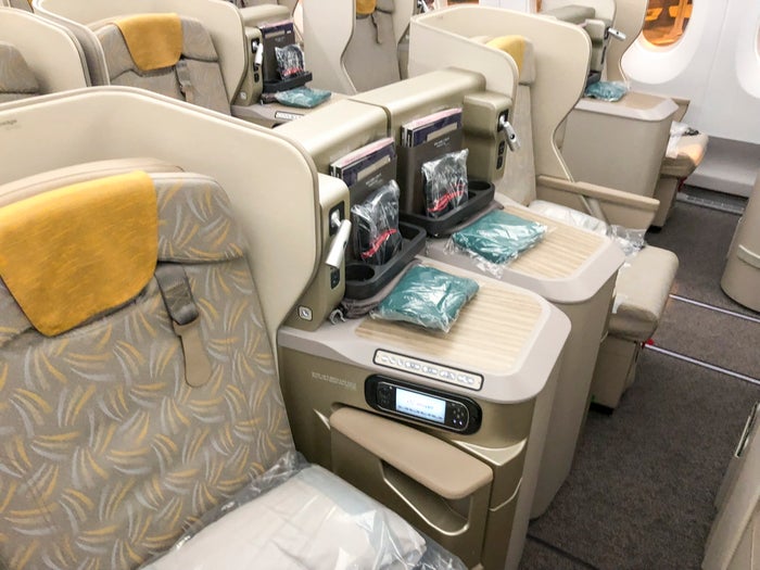 Review: Asiana A350 in Business From Hong Kong to SFO