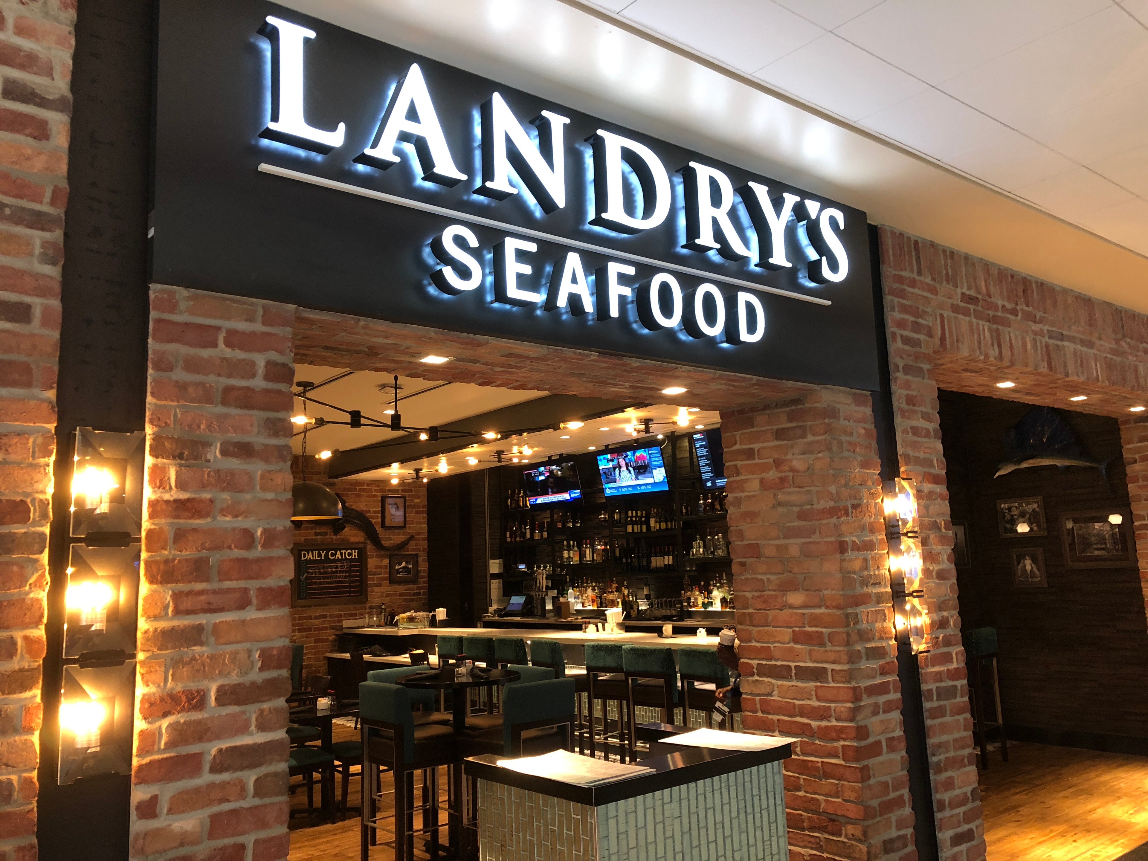 Landrys Seafood IAH Entrance