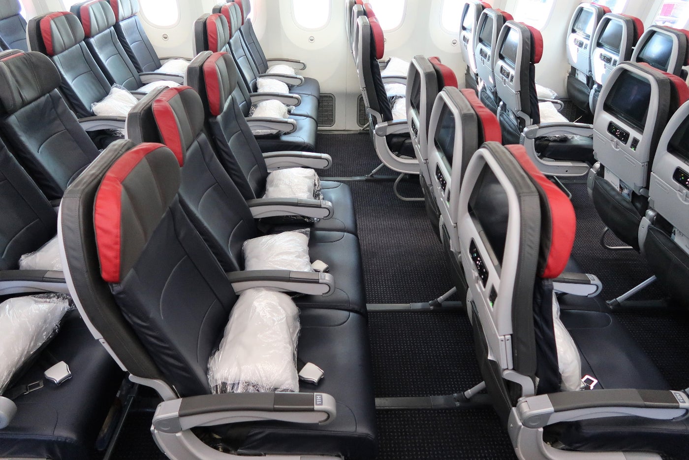 Review: AA 787-8 Main Cabin Extra From ORD to PEK