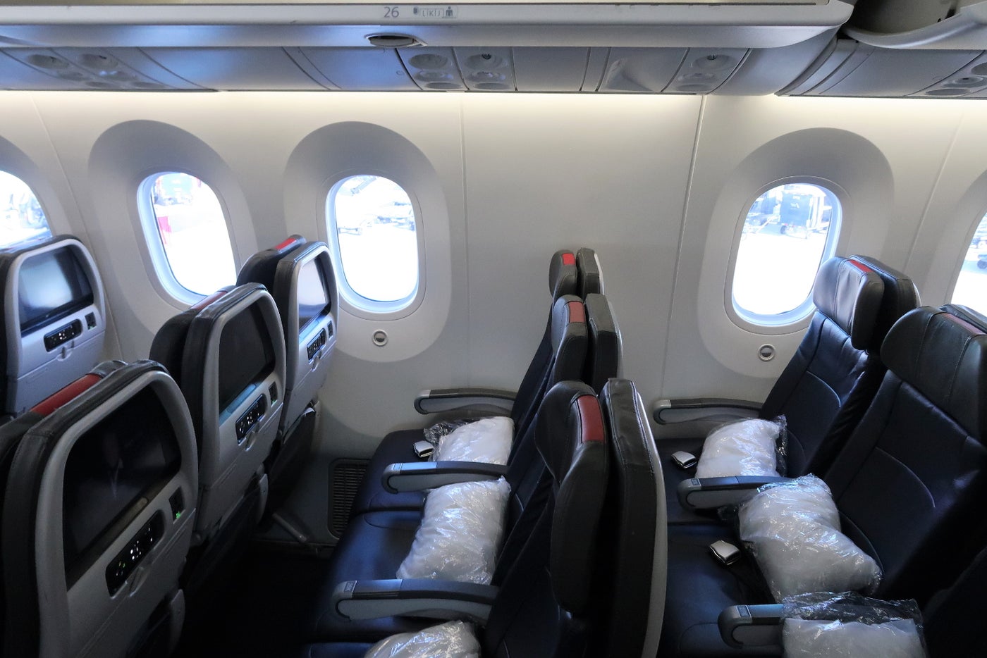 Review: AA 787-8 Main Cabin Extra From ORD to PEK