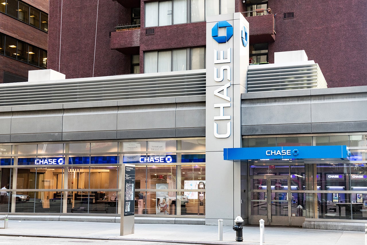 the exterior of a Chase bank branch in the Financial District in New York City.