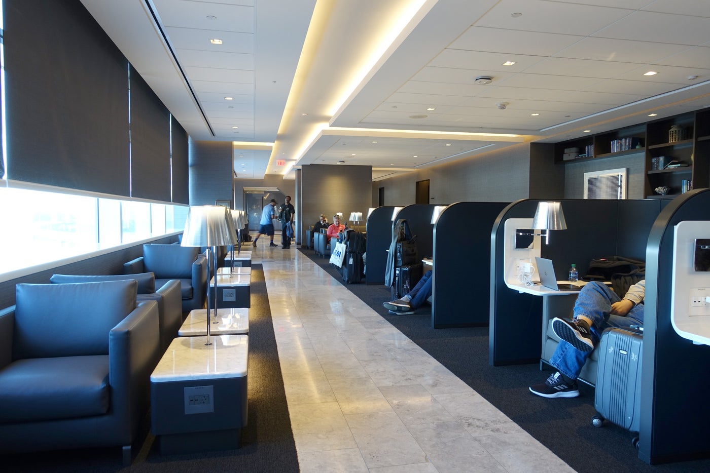 Review United Polaris Lounge in San Francisco (SFO)