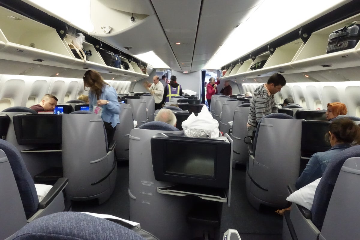 Review: United (767-400) in First From Newark to Honolulu - The Points Guy