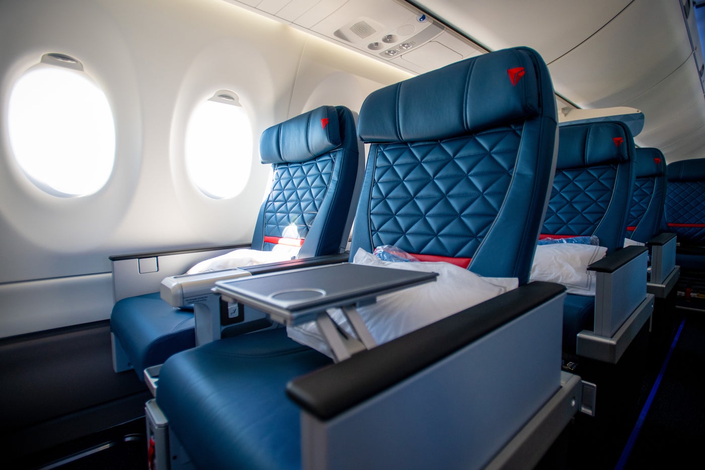 Delta's New A220, Details on Lion Air Flight 610, Maximizing Your Trip ...