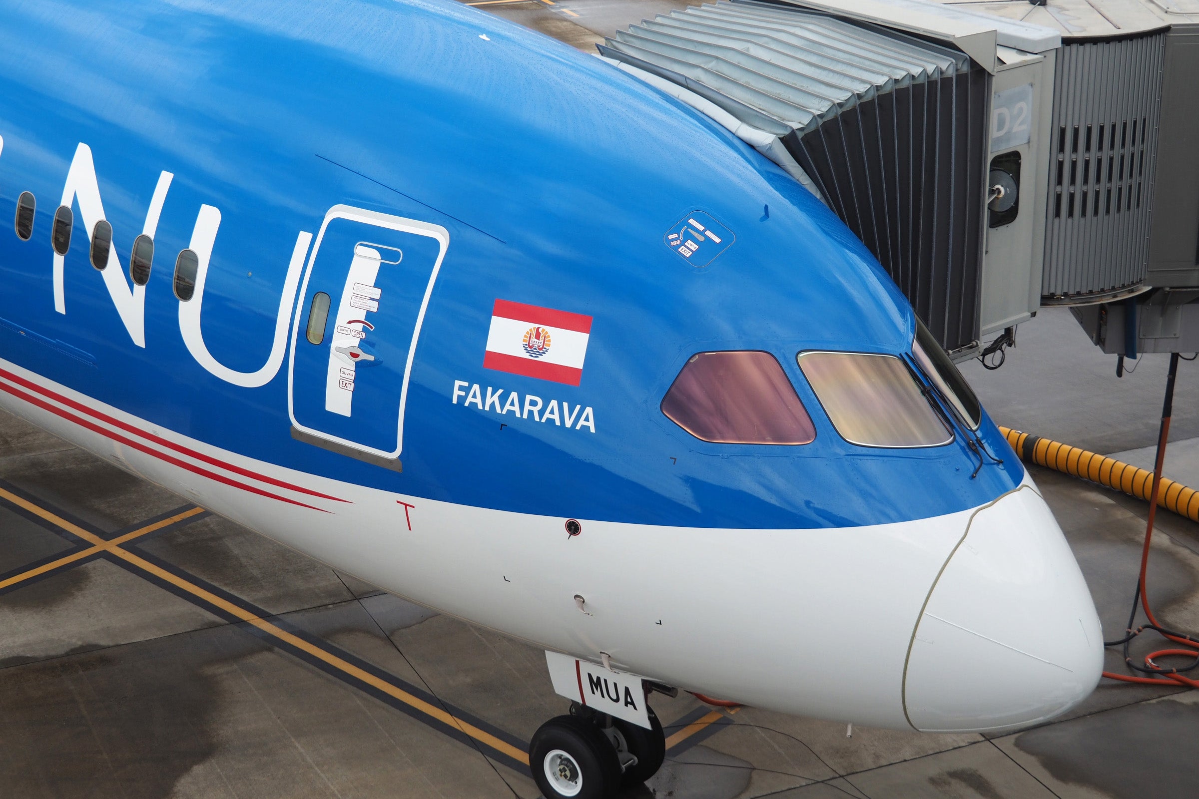 air-tahiti-nui-takes-delivery-of-its-very-first-dreamliner-the-points-guy