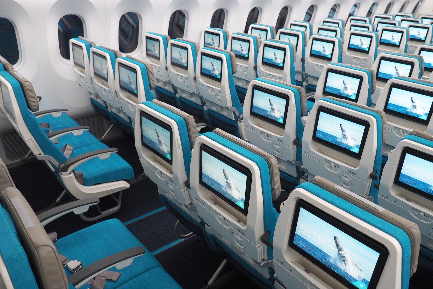 touring-air-tahiti-nui-s-first-787-9-dreamliner