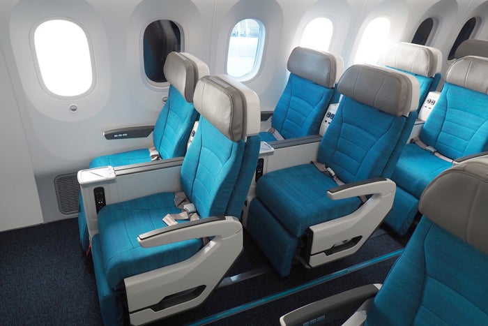 Touring Air Tahiti Nui's First 787-9 Dreamliner