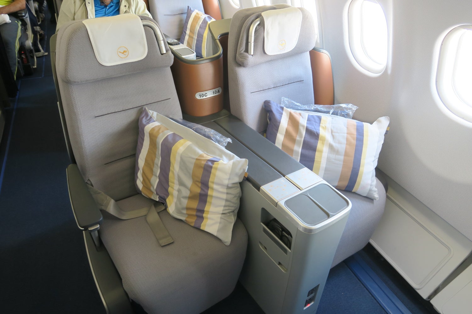 New Award Availability Gold Mine? Lufthansa’s New St. Louis Service Has ...