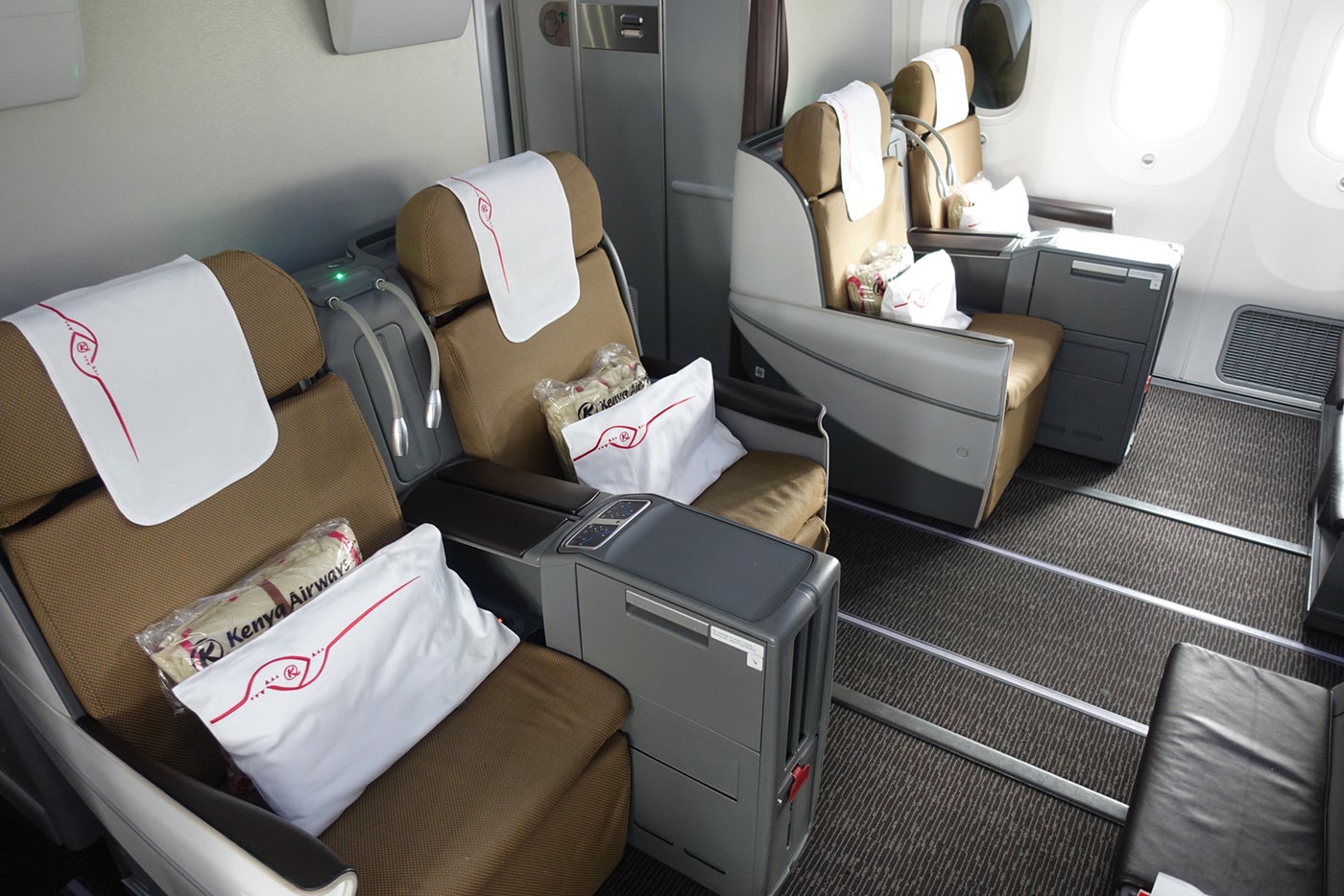 Review Kenya Airways (7878) in Business From New York to Nairobi