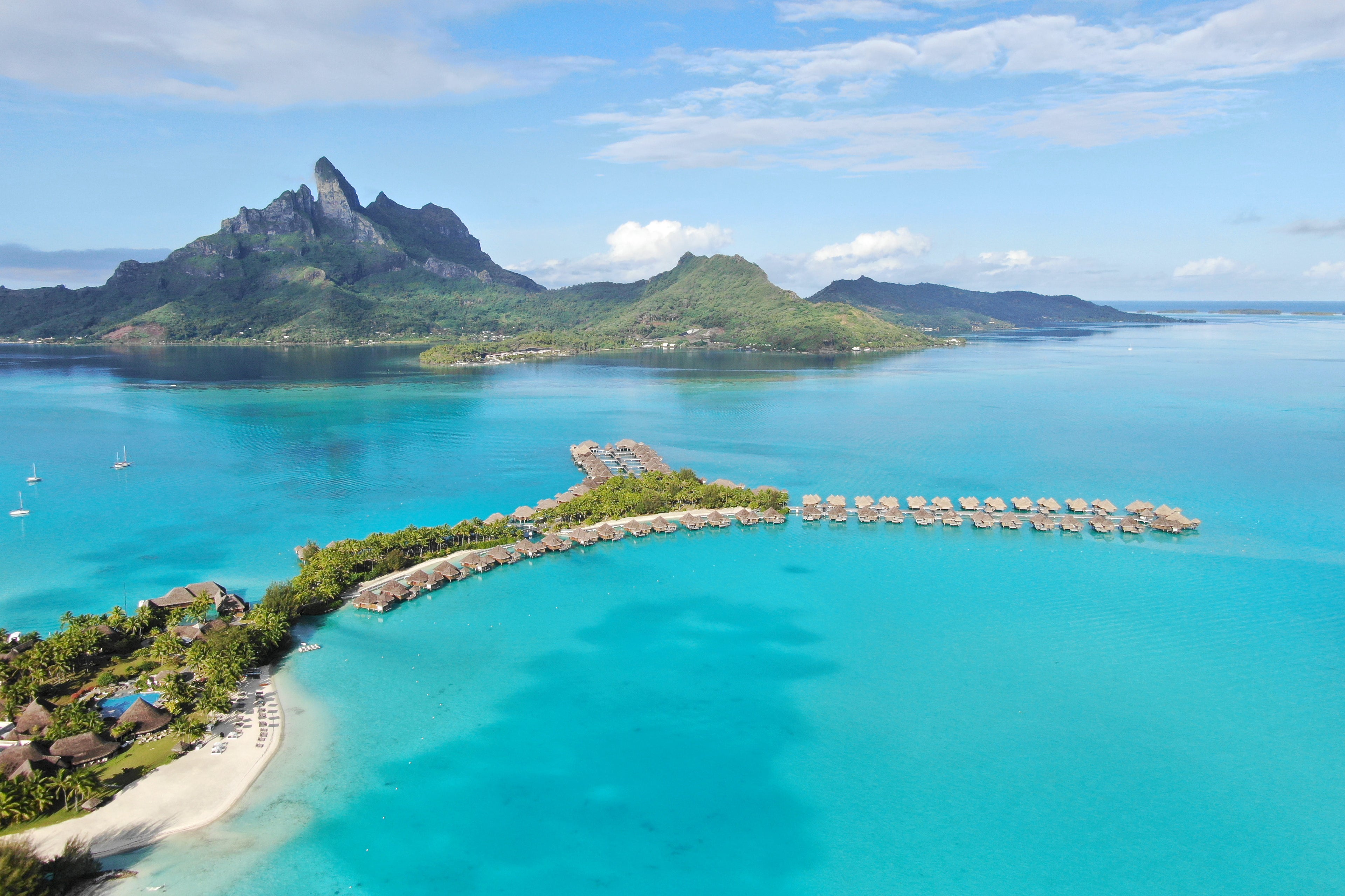 The St. Regis Bora Bora vs. The St. Regis Maldives - The Points Guy