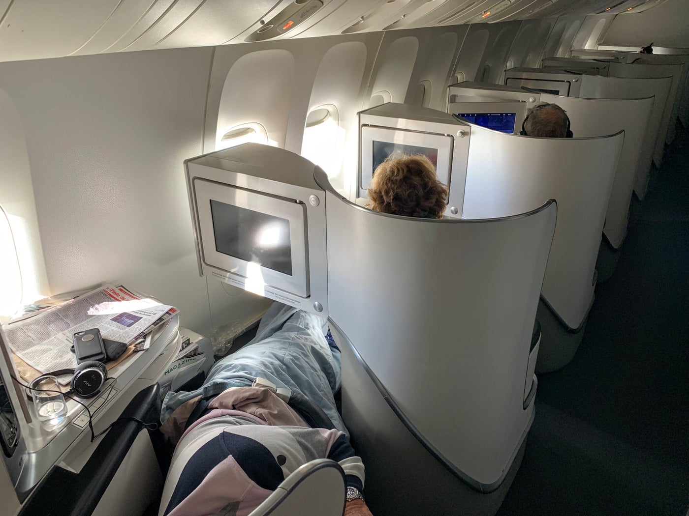 Review Air France (777200) in Business From PPT to LAX