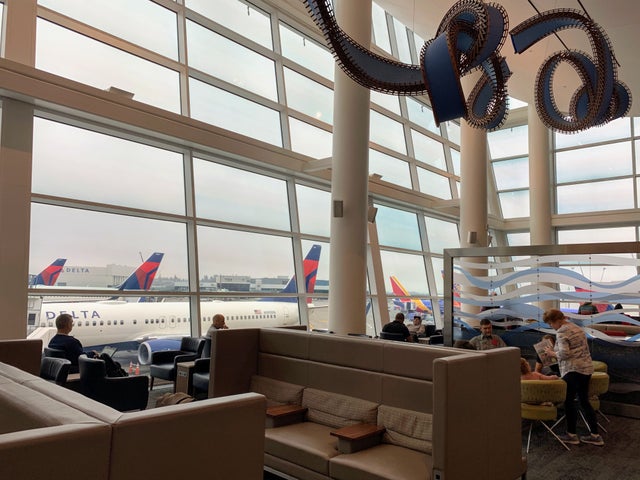 Delta Eliminates Sky Club Single Visit Passes - The Points Guy