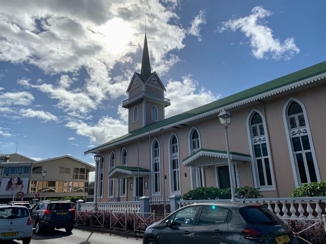 Eating Your Way Through Tahiti's Famed Food Trucks The Points Guy