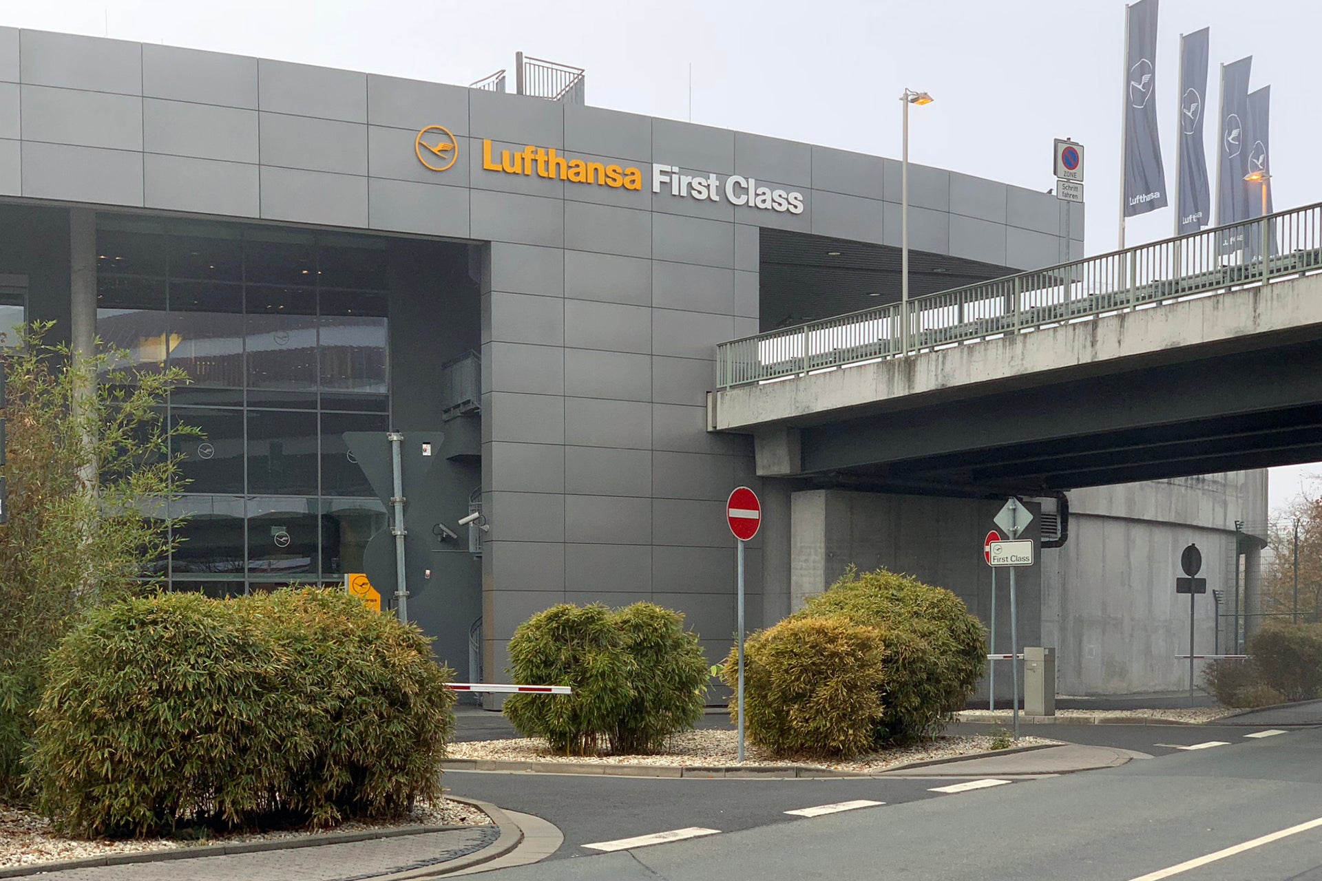 Can you access the Lufthansa First Class Terminal in Frankfurt on