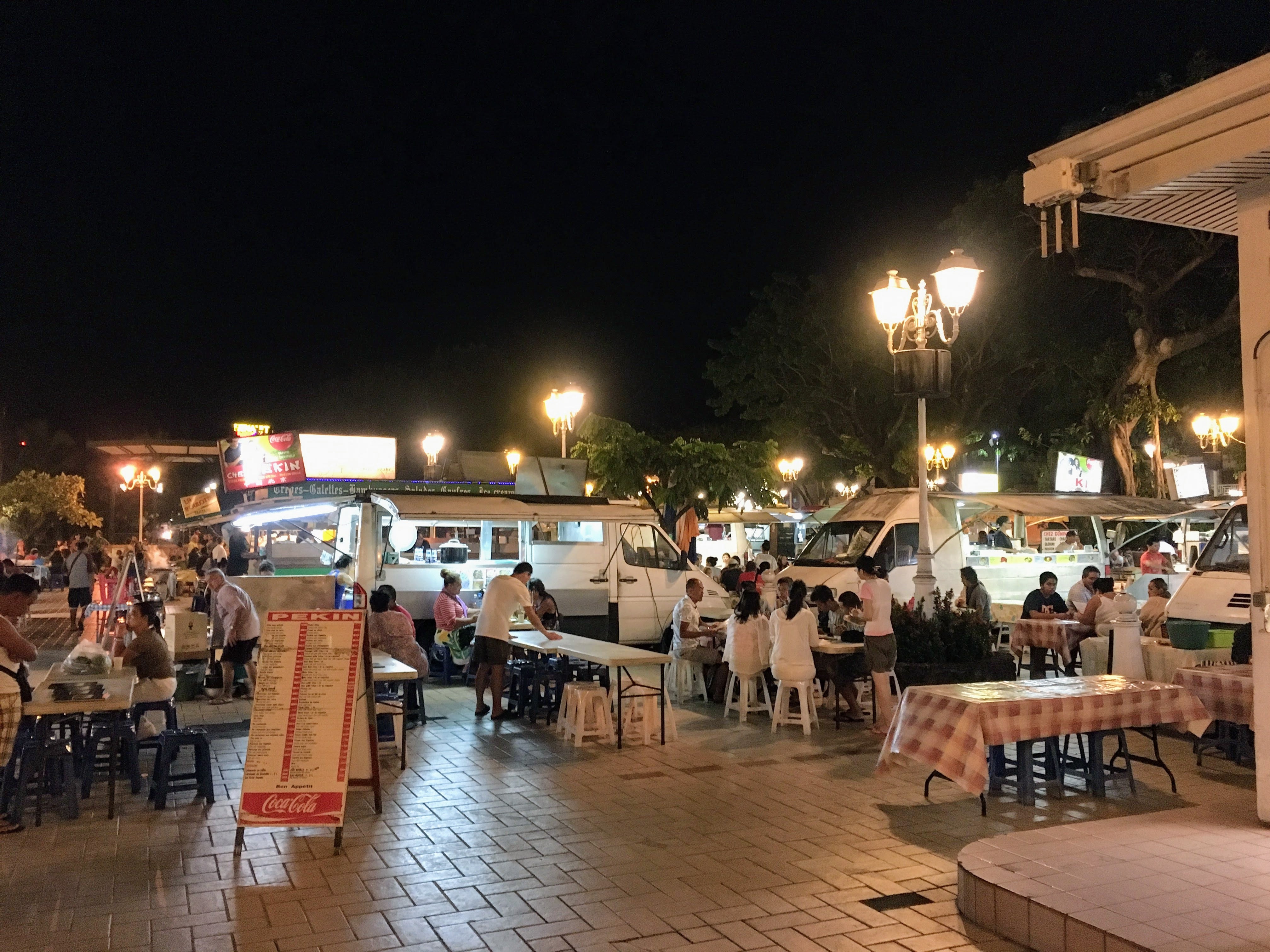 Eating Your Way Through Tahitis Famed Food Trucks - The Points Guy