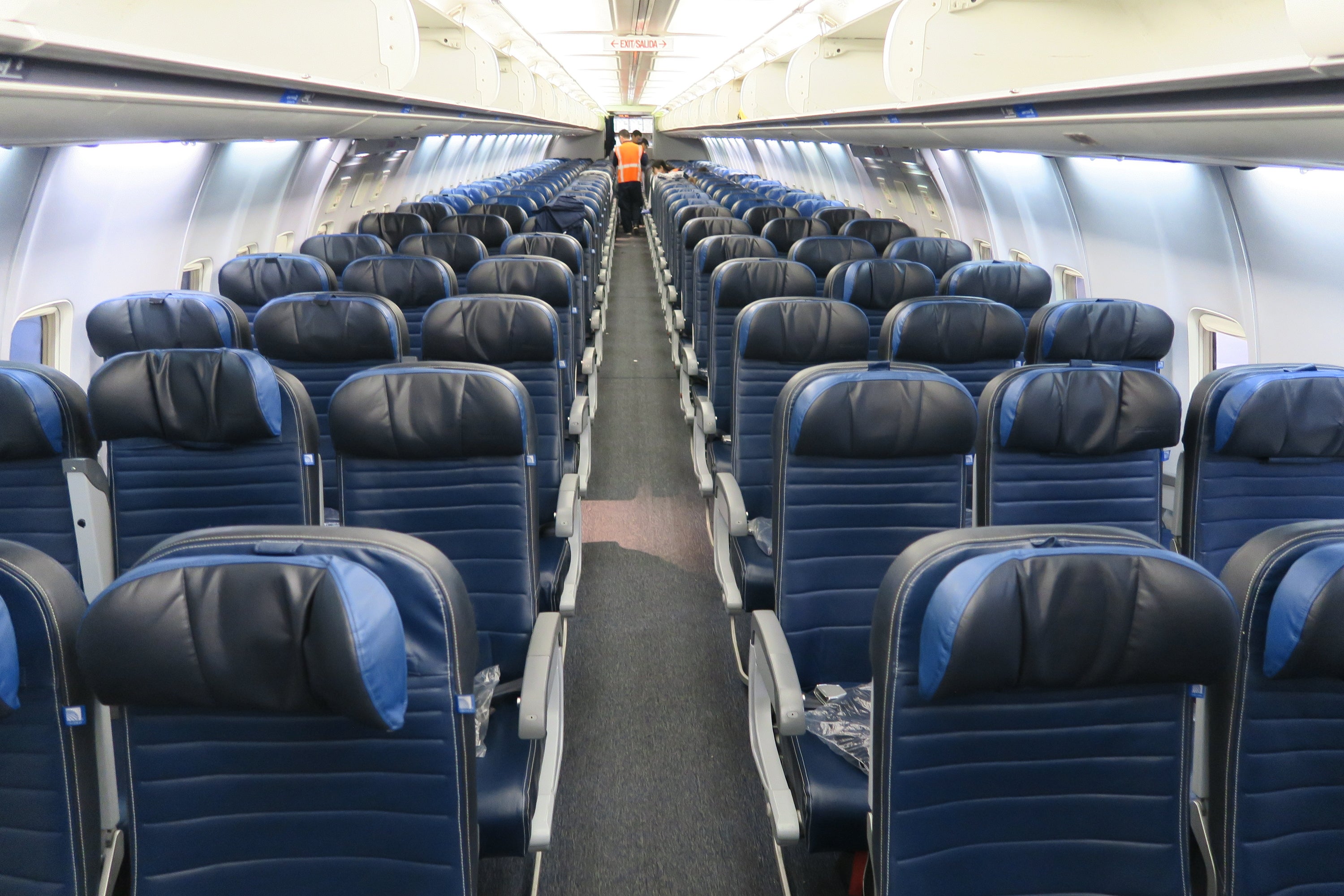 Review United 757 200 Economy Newark To San Francisco The Points Guy