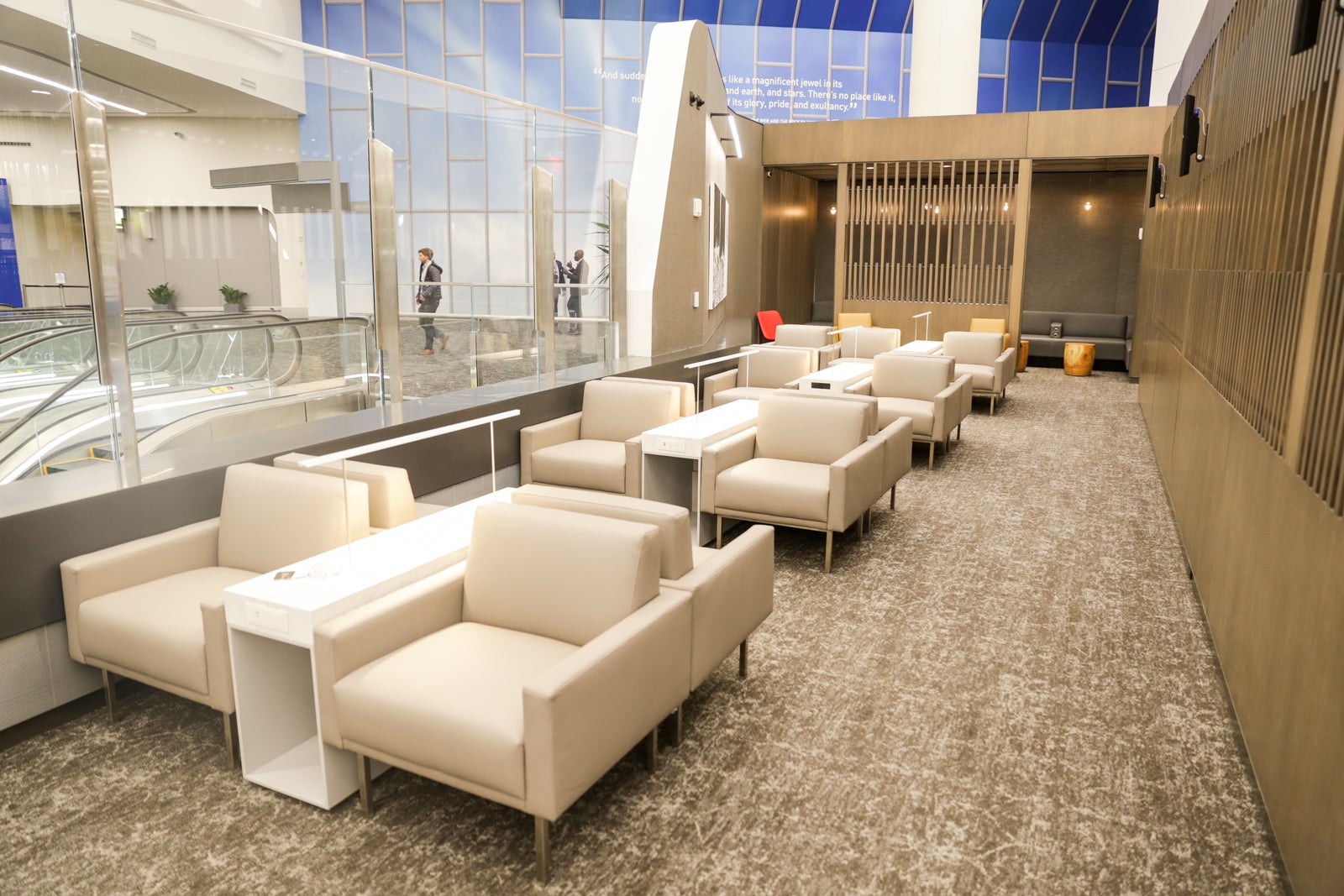 All the ways you can access Air Canada’s Maple Leaf lounges The