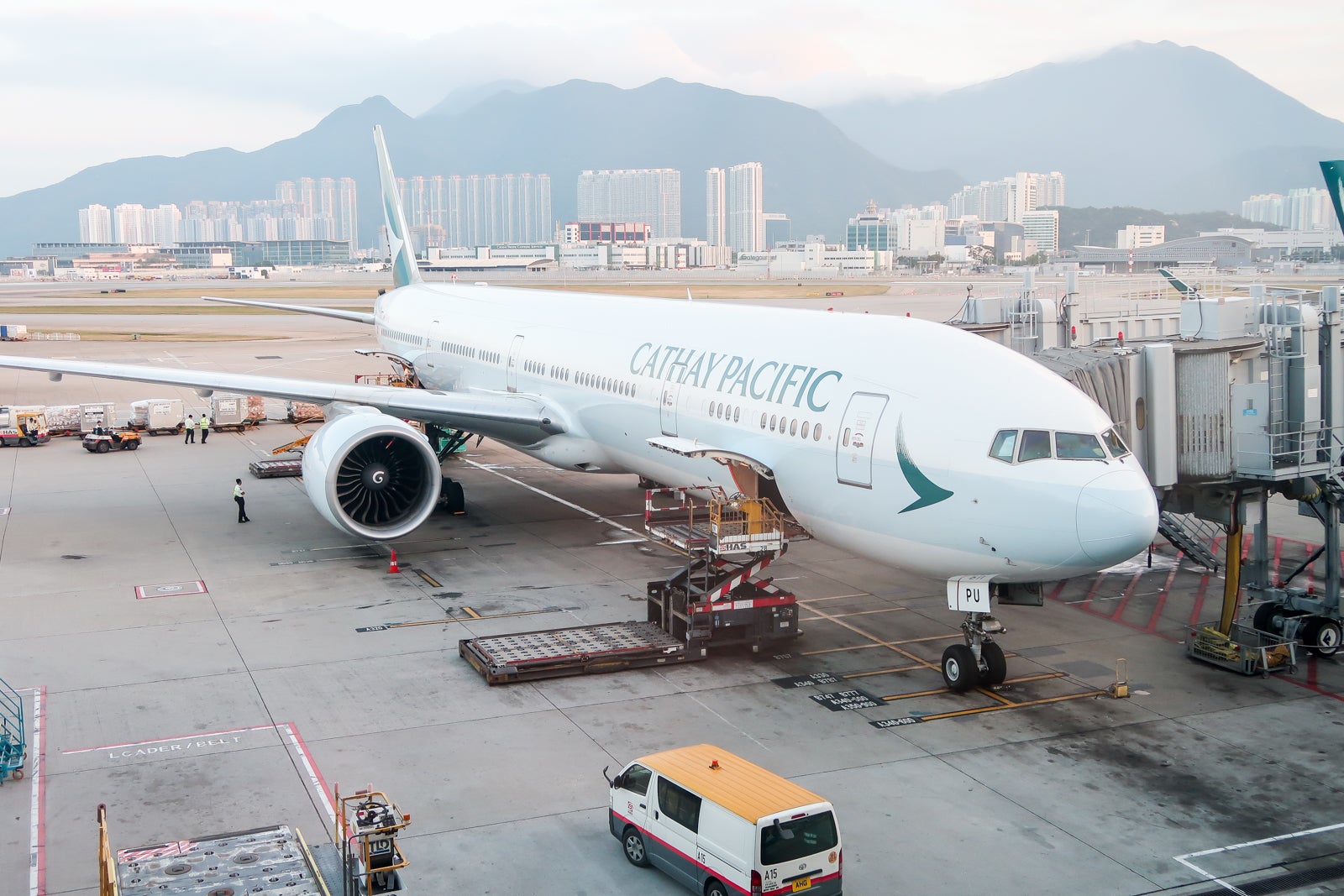 Cathay Pacific 777-300ER First Class HKG-BOS-8