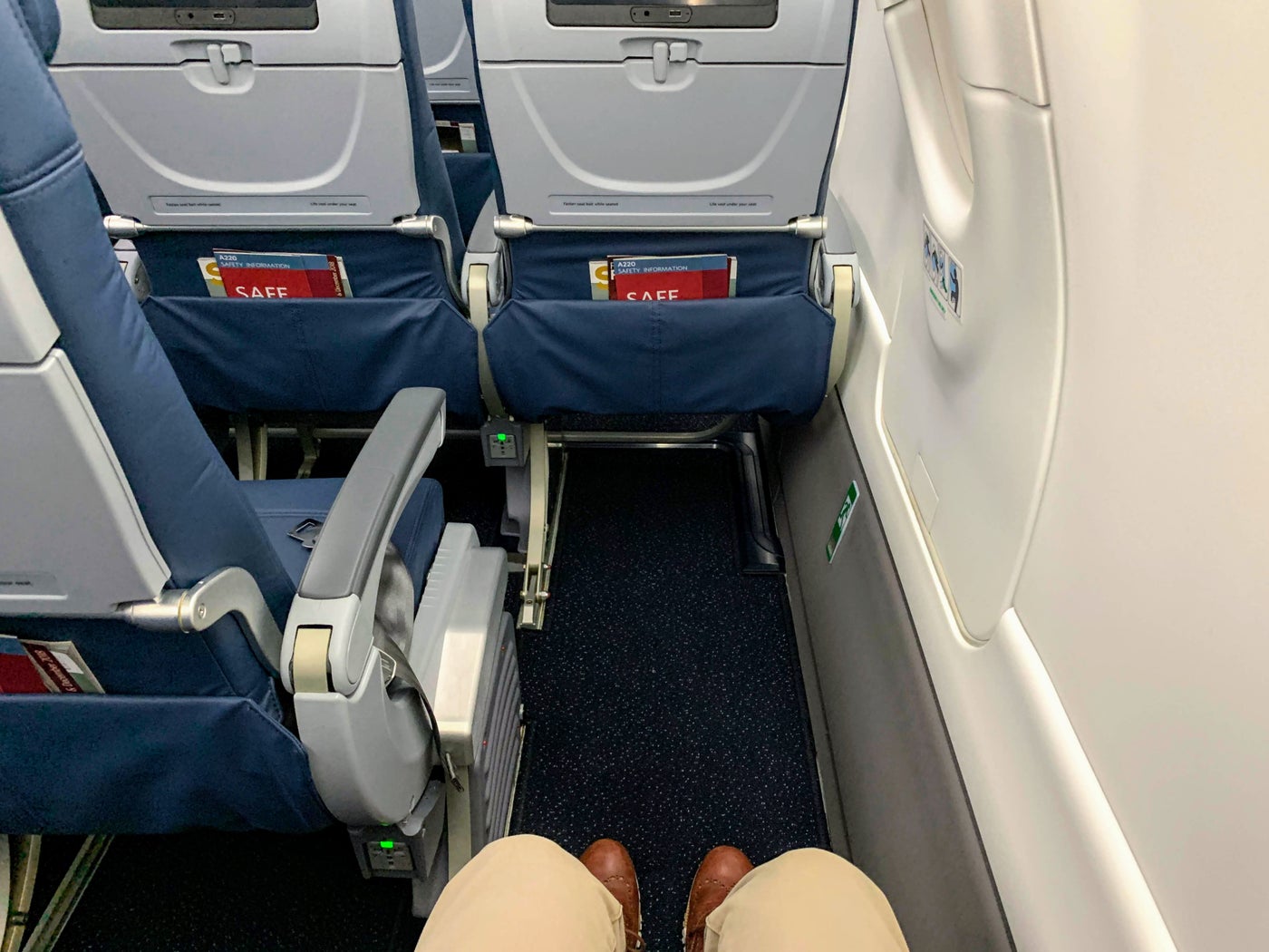 I Toured Delta's Brand New Airbus A220 — Here's What to Expect